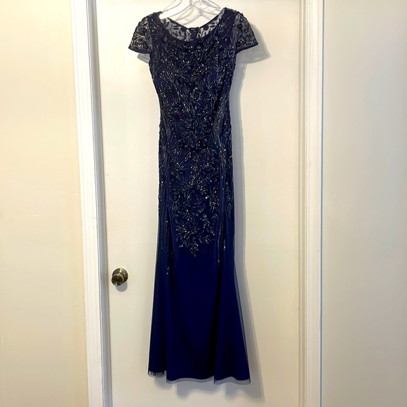 Mother of the Bride Gown, Prom, Evening MGNY Gown Size 4 Navy Blue, Beaded - Picture 1 of 5